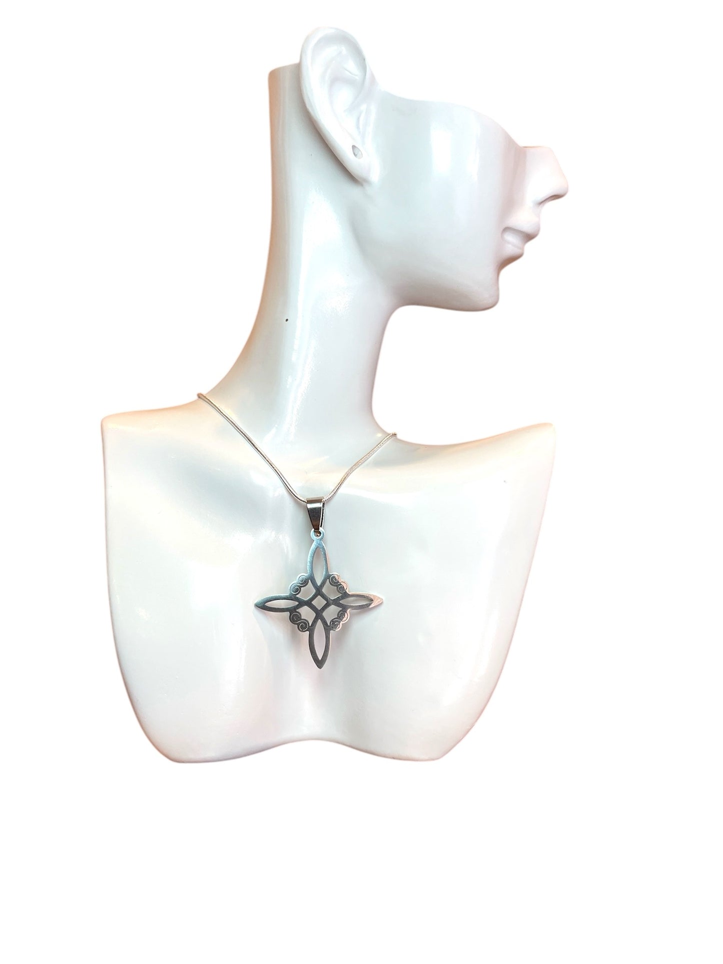 Witch Knot Pendant Necklace