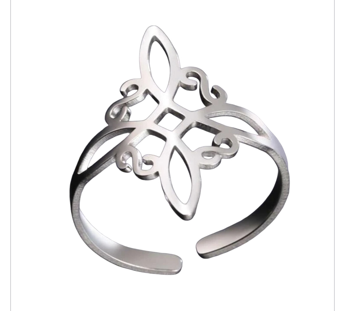 WITCH’S KNOT ADJUSTABLE STAINLESS-STEEL RING